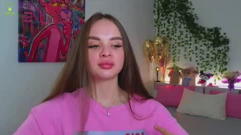 Snapshot of kristen_sayles chatting on September 20, 2025, 2:40 pm Kris online show from September 20, 2025, 2:40 pm