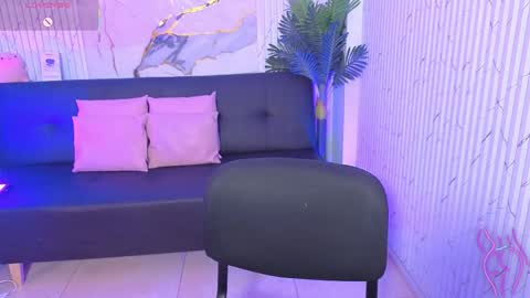 kristen_tay online show from April 20, 2026, 3:09 am