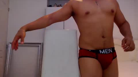 Kristian Mendoza online show from October 14, 2025, 9:48 pm