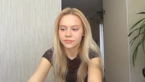 Snapshot of kristifelicien chatting on June 22, 2026, 5:15 am Blake online show from June 22, 2026, 5:15 am