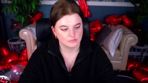 kristifoxy online show from February 12, 2026, 4:02 pm