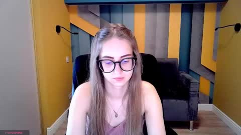 Snapshot of kristina_adel chatting on March 8, 2025, 11:37 am Kristina Adel online show from March 8, 2025, 11:37 am