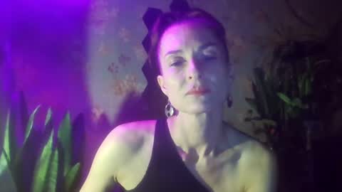 Snapshot of kristinagold44 chatting on December 6, 2024, 9:13 pm Kristina online show from December 6, 2024, 9:13 pm