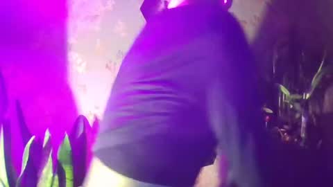 Snapshot of kristinagold44 chatting on December 13, 2024, 11:17 pm Kristina online show from December 13, 2024, 11:17 pm