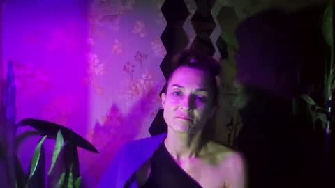 Snapshot of kristinagold44 chatting on December 29, 2024, 10:14 pm Kristina online show from December 29, 2024, 10:14 pm