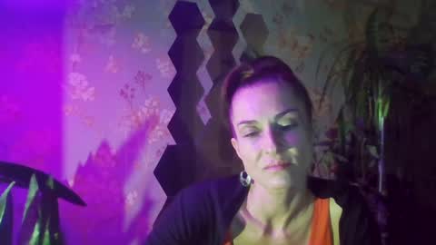 Snapshot of kristinagold44 chatting on January 1, 2025, 10:24 pm Kristina online show from January 1, 2025, 10:24 pm