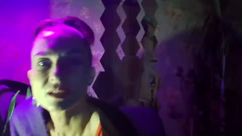 Snapshot of kristinagold44 chatting on January 2, 2025, 10:11 pm Kristina online show from January 2, 2025, 10:11 pm