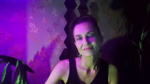 Snapshot of kristinagold44 chatting on January 7, 2025, 7:17 pm Kristina online show from January 7, 2025, 7:17 pm