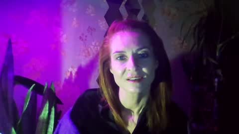 Snapshot of kristinagold44 chatting on January 16, 2025, 4:18 pm Kristina online show from January 16, 2025, 4:18 pm