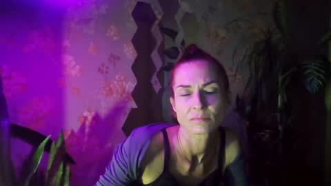 Snapshot of kristinagold44 chatting on January 27, 2025, 1:09 pm Kristina online show from January 27, 2025, 1:09 pm