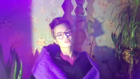 Snapshot of kristinagold44 chatting on February 4, 2025, 4:08 pm Kristina online show from February 4, 2025, 4:08 pm