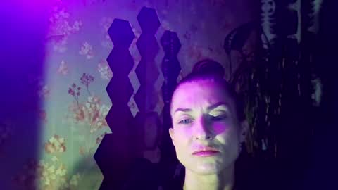 Snapshot of kristinagold44 chatting on February 15, 2025, 7:17 pm Kristina online show from February 15, 2025, 7:17 pm