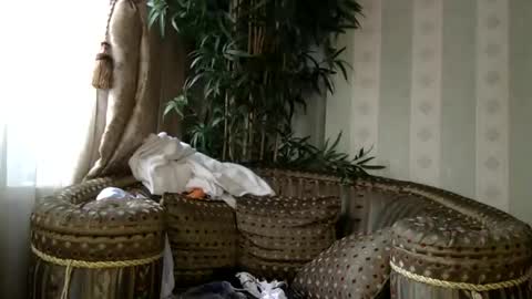 kristinalamour96 online show from September 18, 2025, 8:05 am