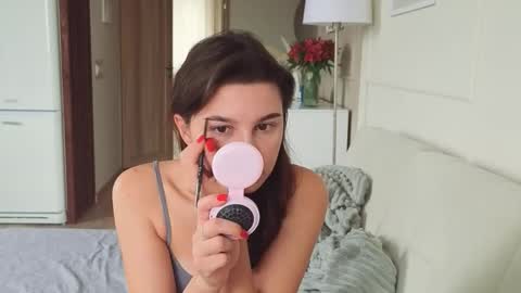 Kristi online show from October 15, 2025, 5:40 am