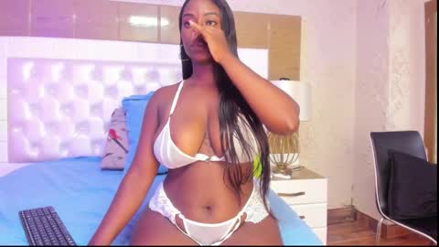 Snapshot of kristinels chatting on November 7, 2025, 12:05 pm kristin online show from November 7, 2025, 12:05 pm