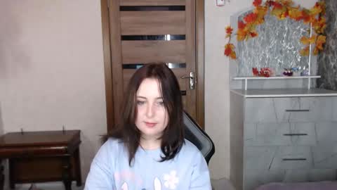 Kristy online show from October 13, 2025, 10:32 pm