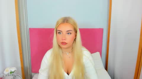 KristyFlowers online show from February 2, 2025, 6:15 am