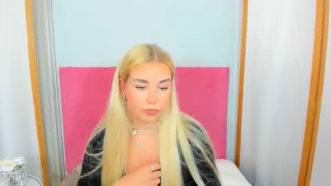 KristyFlowers online show from February 3, 2025, 9:08 am