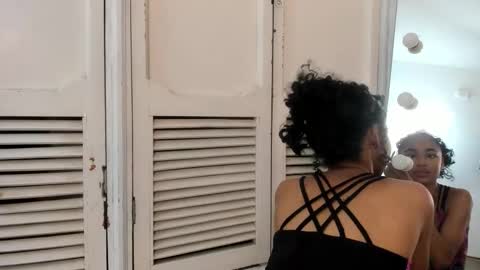 Snapshot of kristyl_paez chatting on December 19, 2025, 7:21 pm Cristina online show from December 19, 2025, 7:21 pm