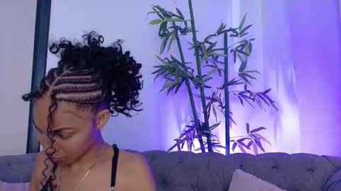 Snapshot of kristyl_paez chatting on December 21, 2025, 7:10 pm Cristina online show from December 21, 2025, 7:10 pm