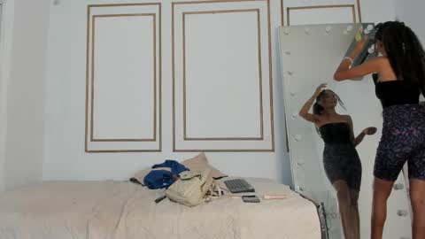 Snapshot of kristyl_paez chatting on February 24, 2026, 7:12 pm Cristina online show from February 24, 2026, 7:12 pm