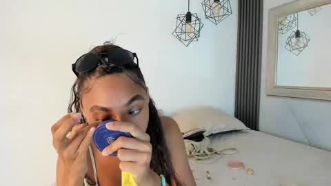 Snapshot of kristyl_paez chatting on April 22, 2026, 9:05 pm Cristina online show from April 22, 2026, 9:05 pm