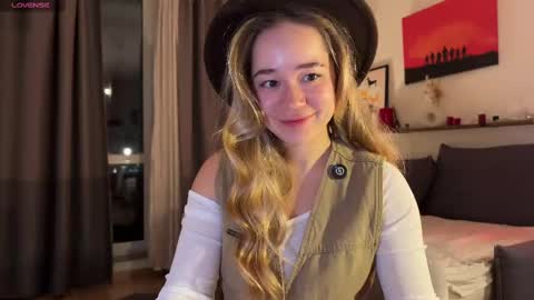 Snapshot of kristyspiritedaway chatting on March 9, 2025, 5:39 pm Kristy Nip slip shady Best model on CB online show from March 9, 2025, 5:39 pm