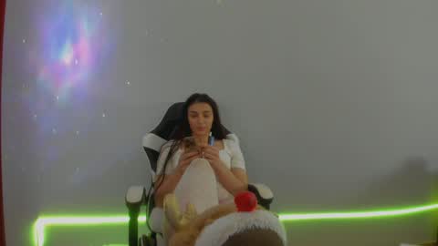 Mother of Dragons online show from February 12, 2026, 8:04 pm