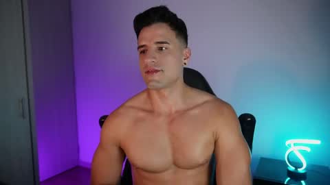 Snapshot of krops_ chatting on June 6, 2026, 12:27 am KROPS online show from June 6, 2026, 12:27 am