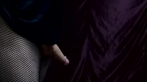 Krystalkummingss online show from November 9, 2025, 5:00 pm