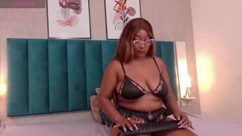 Krystal Ross online show from November 17, 2025, 7:52 pm