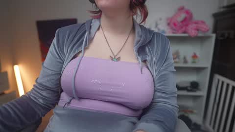 Snapshot of krystalsyxx chatting on January 24, 2025, 7:28 pm Krystal Syx online show from January 24, 2025, 7:28 pm