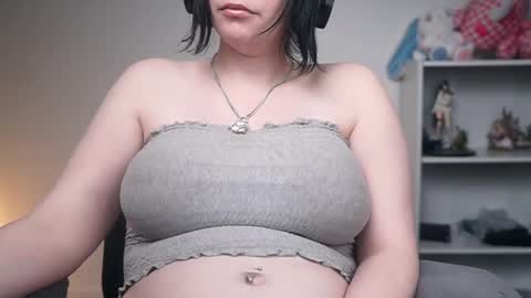 Snapshot of krystalsyxx chatting on February 17, 2026, 1:46 am Krystal Syx online show from February 17, 2026, 1:46 am