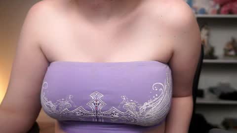 Snapshot of krystalsyxx chatting on March 3, 2026, 8:48 pm Krystal Syx online show from March 3, 2026, 8:48 pm