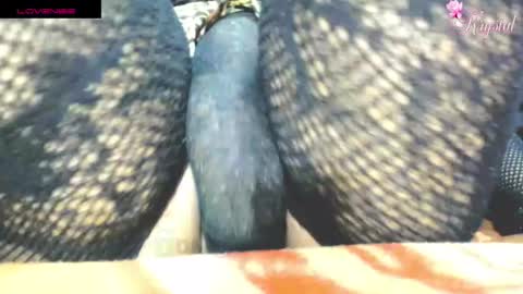 kryxtal online show from November 7, 2025, 7:36 pm