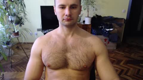 ksanderua online show from February 7, 2025, 8:01 am