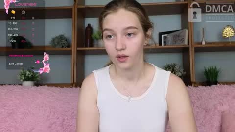 ksuhesa online show from October 3, 2025, 2:08 am