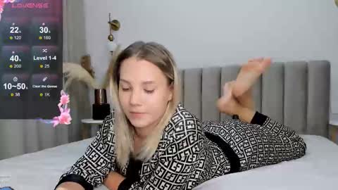 Lady online show from September 21, 2025, 9:16 pm