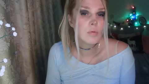 Snapshot of kudesnizza chatting on December 15, 2024, 1:54 pm Annika MTF ts post -op online show from December 15, 2024, 1:54 pm