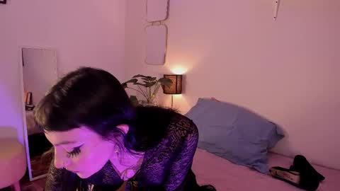 Snapshot of kumiren_ chatting on June 5, 2026, 8:14 pm Sofia online show from June 5, 2026, 8:14 pm