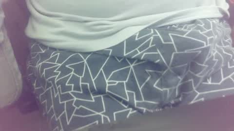 kunahub17 online show from March 8, 2025, 5:38 am