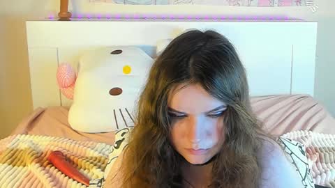 Snapshot of kuraii_ chatting on January 27, 2025, 6:30 am Anna online show from January 27, 2025, 6:30 am