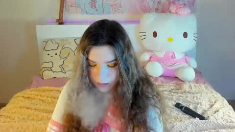 Snapshot of kuraii_ chatting on February 15, 2025, 2:37 am Anna online show from February 15, 2025, 2:37 am