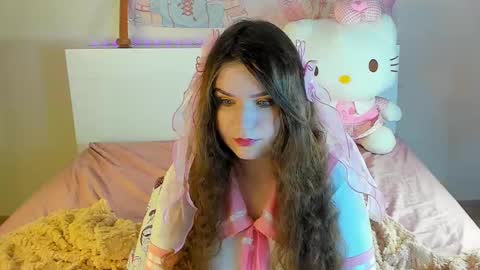 Snapshot of kuraii_ chatting on February 21, 2025, 5:24 am Anna online show from February 21, 2025, 5:24 am