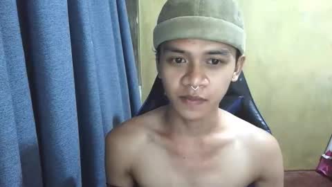 kurtxxx07 online show from April 25, 2026, 9:23 pm