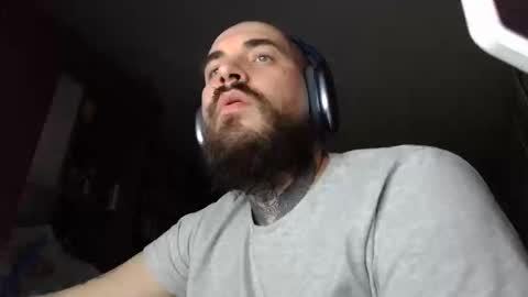 kuzmabig online show from November 16, 2025, 8:14 pm