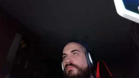 kuzmabig online show from November 21, 2025, 5:33 pm