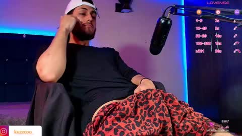 kuzzcoo online show from November 27, 2025, 2:41 pm