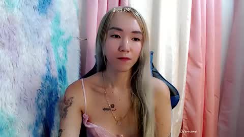 Snapshot of kweenie1026 chatting on May 23, 2026, 3:01 am kweenie1026 online show from May 23, 2026, 3:01 am