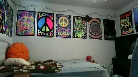 kyha online show from January 6, 2025, 9:11 pm